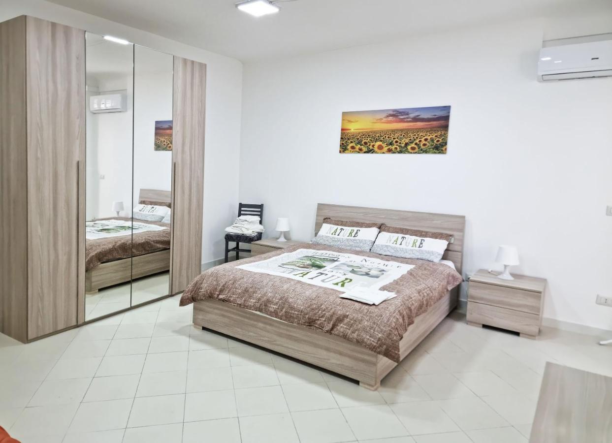 La Vecchia Sartoria Apartment Mazzarino Luaran gambar